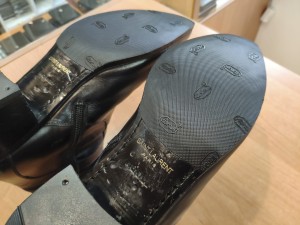 Dorobienie zelówki Vibram, TOPY  — ochrona skórzanej podeszwy